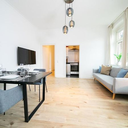 Favorite Stays - Suite And More - Kitchen Neuss Exterior photo
