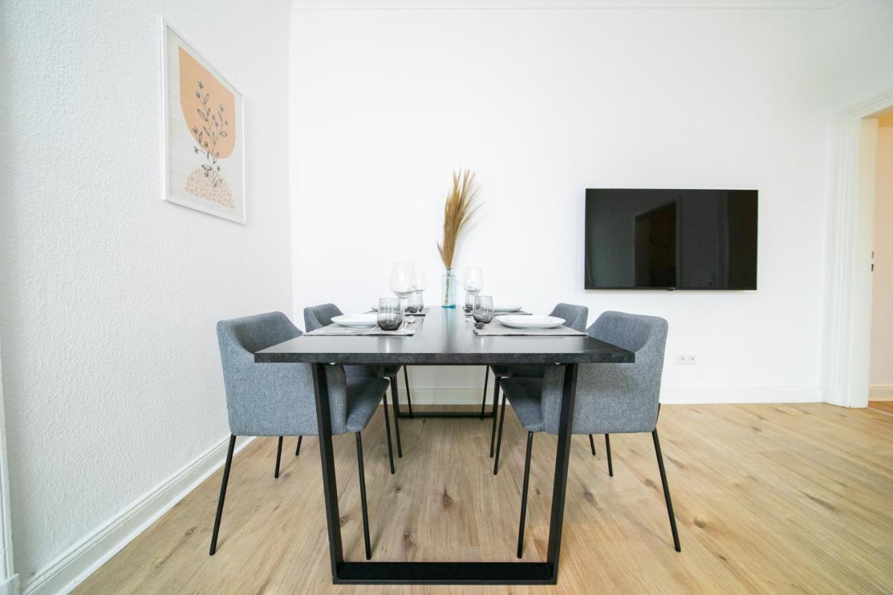Favorite Stays - Suite And More - Kitchen Neuss Exterior photo