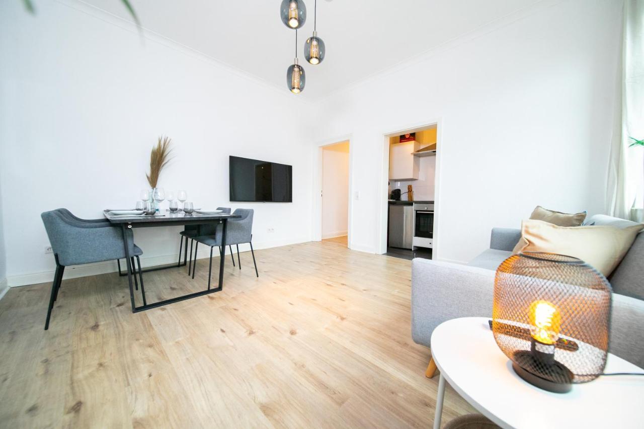 Favorite Stays - Suite And More - Kitchen Neuss Exterior photo
