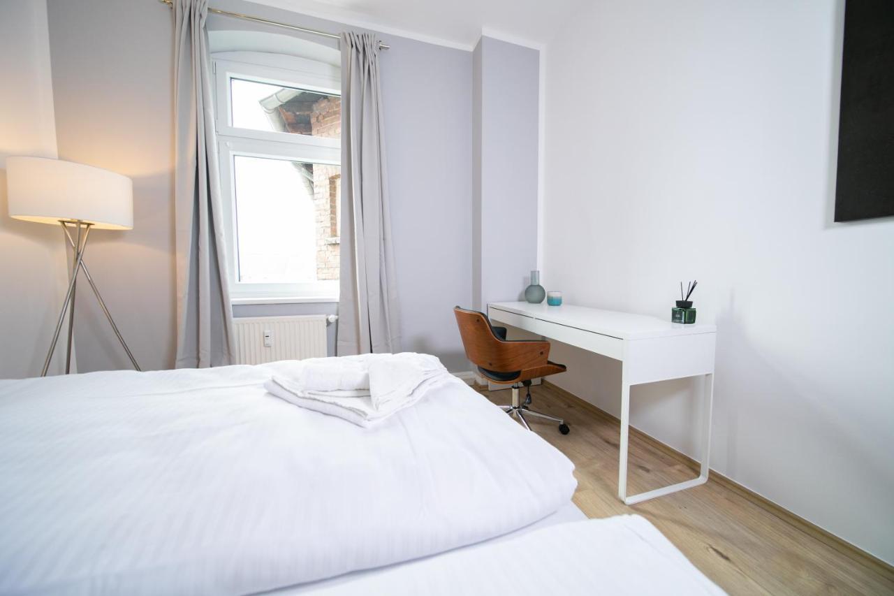 Favorite Stays - Suite And More - Kitchen Neuss Exterior photo