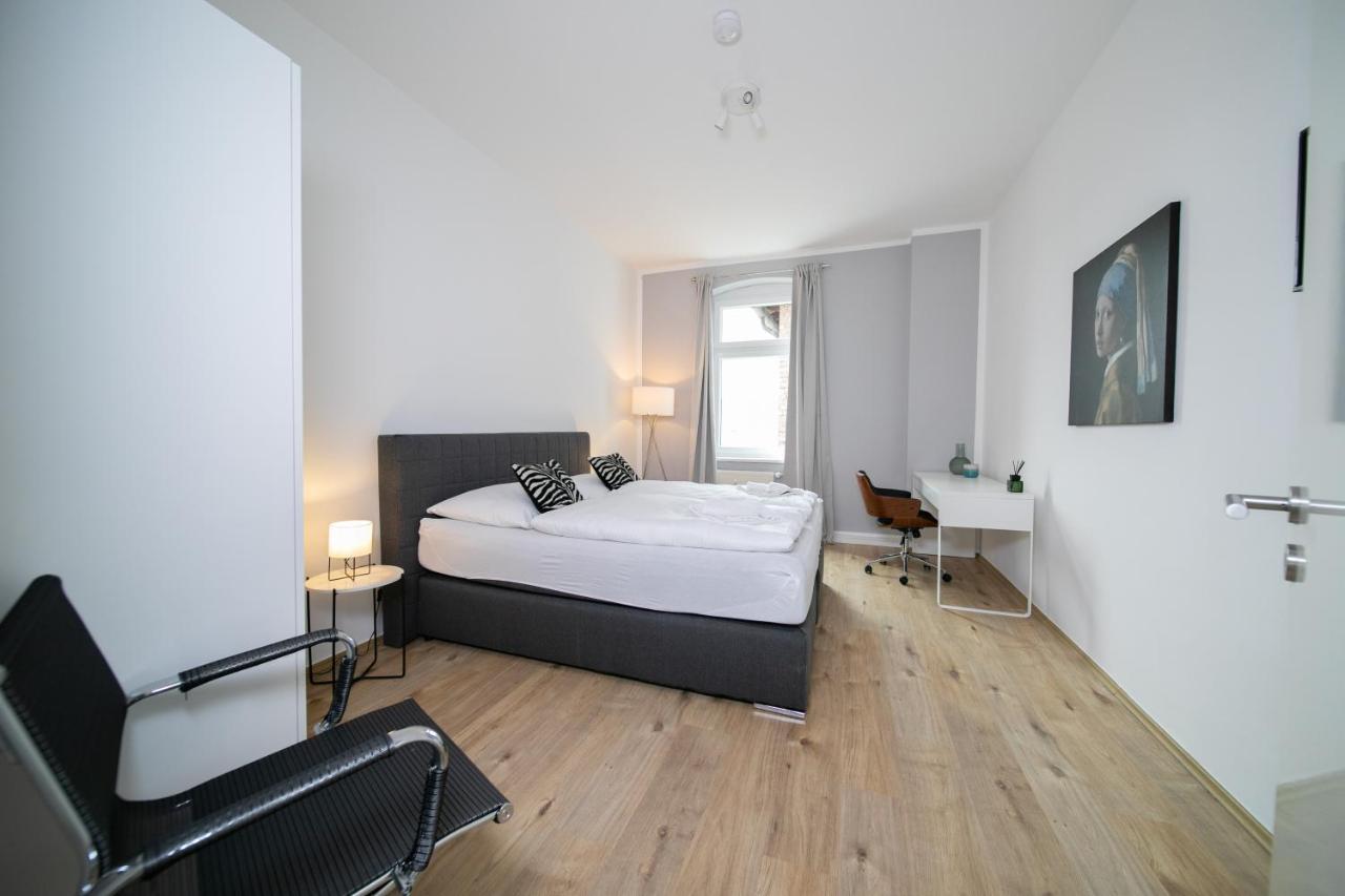 Favorite Stays - Suite And More - Kitchen Neuss Exterior photo